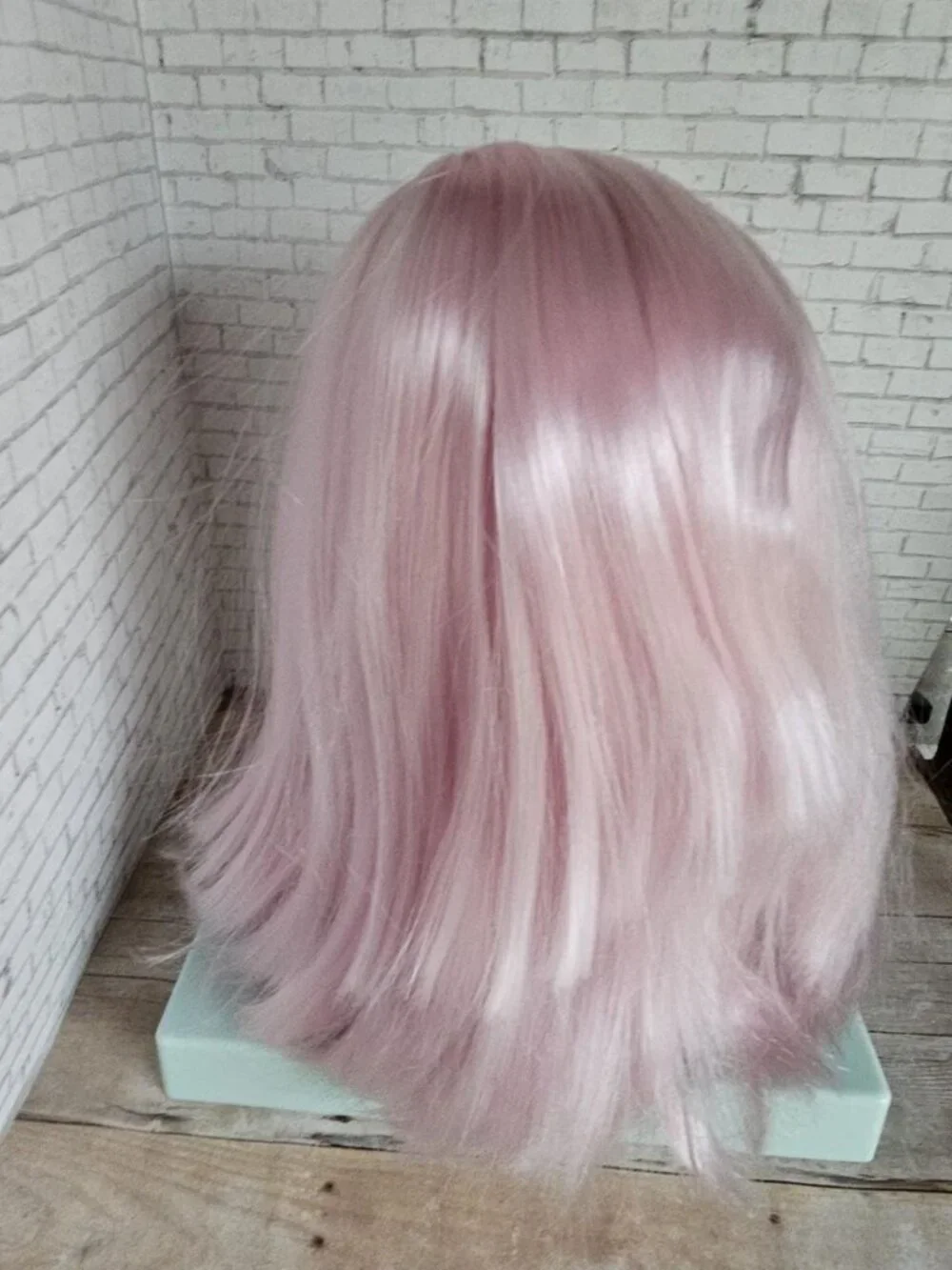Who’s That Girl Dollface Styling Head Pink Hair Beauty Practice Display Doll